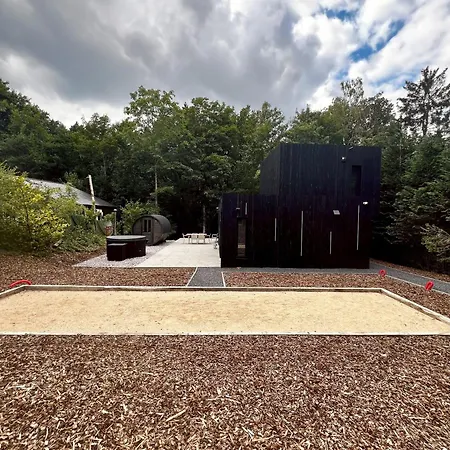 Serenity - Sauna & Jacuzzi デュルビュイ